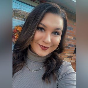 Meet your Posher, Breanna